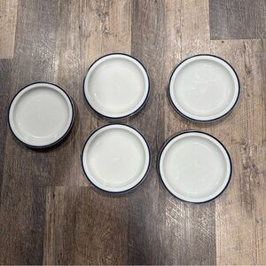 Tom’s Diner by Oneida White and Navy Dinnerware Set- restaurant ware